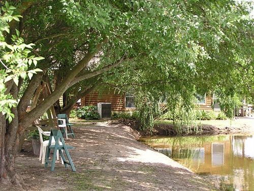 Shalom House Bed And Breakfast Tifton Exterior photo