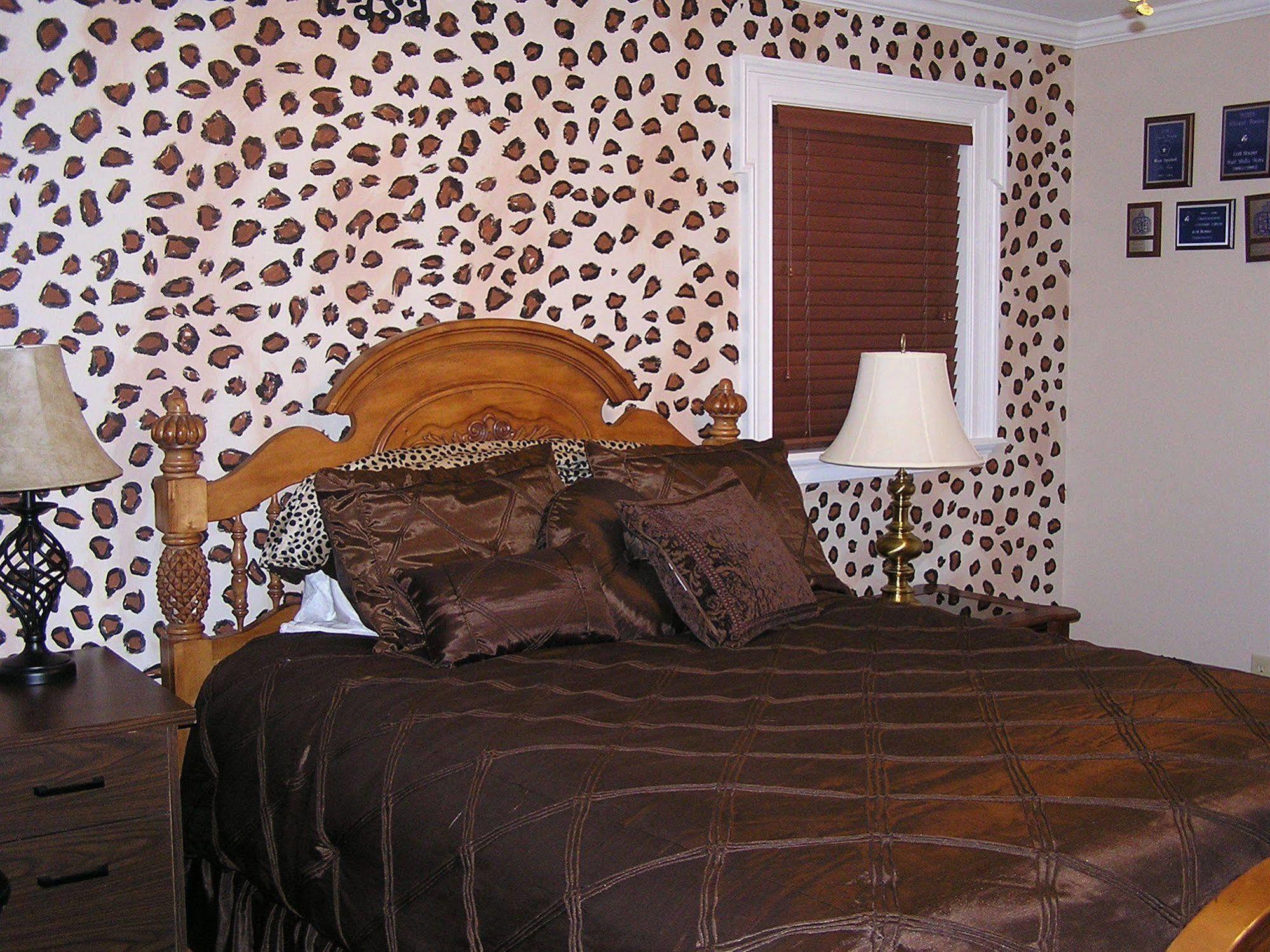 Shalom House Bed And Breakfast Tifton Room photo